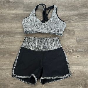 LIKE NEW BUFF BUNNY - Workout shorts (matching sports bra sold separately)